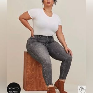 Torrid SKY HIGH SKINNY SUPER SOFT HIGH-RISE JEAN